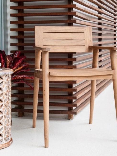 terrasse moderne style japonais avec chaise en bois