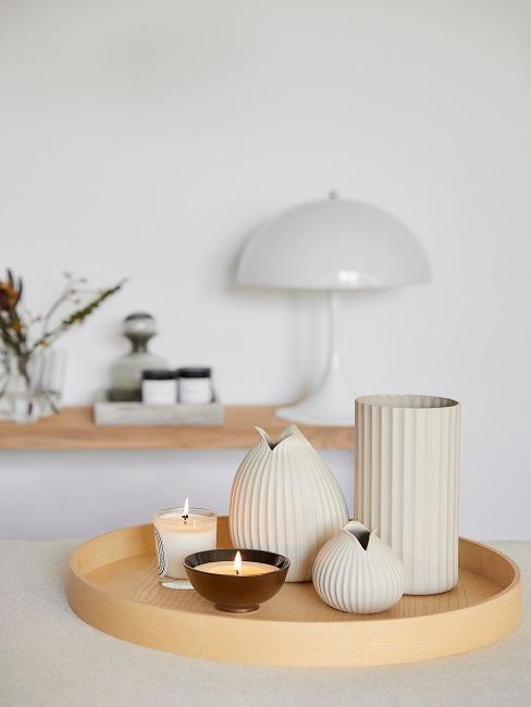 idée deco avec vases blanc et bougies