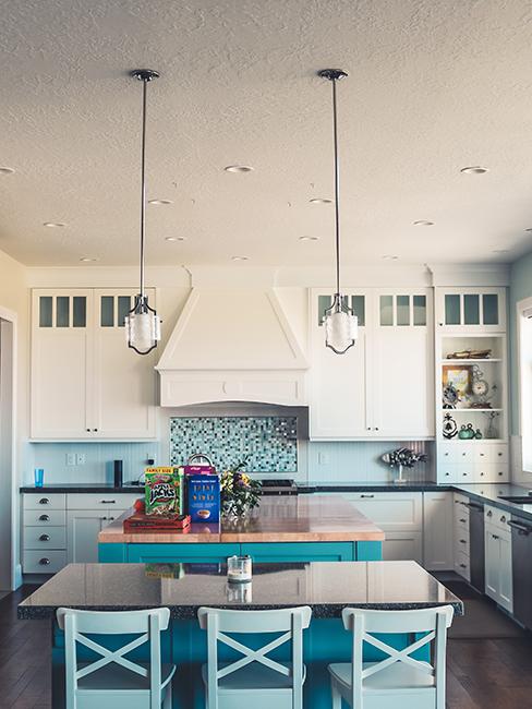 cuisine avec carrelage bleu