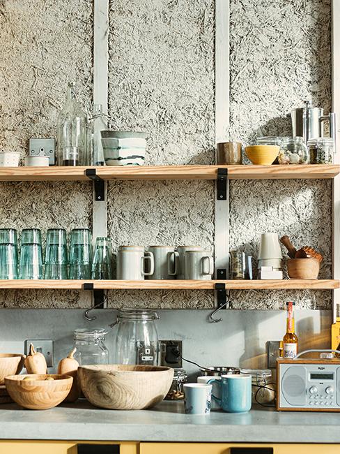 cuisine avec étaère en bois