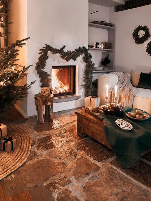 sol en grès brut, cheminée, cocooning, Noel, sapin de noel