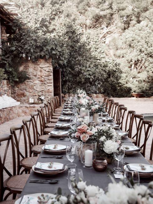 Réception mariage table simple figuier