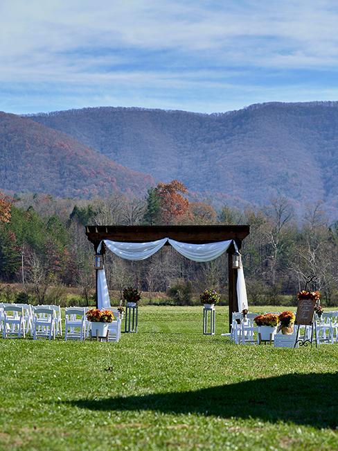 installation pour un mariage en extérieur