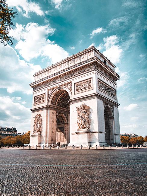 arc de triomphe à paris