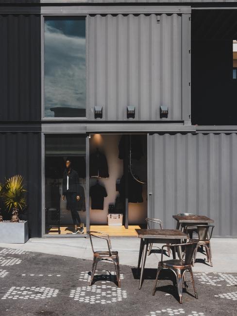 Magasin container avec terrasse