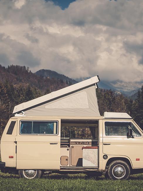 van avec toit relevable