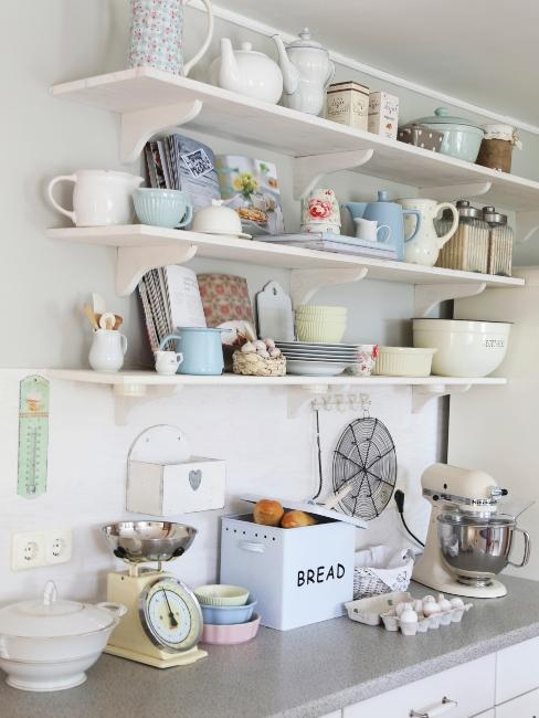 rangement de vaisselle vintage
