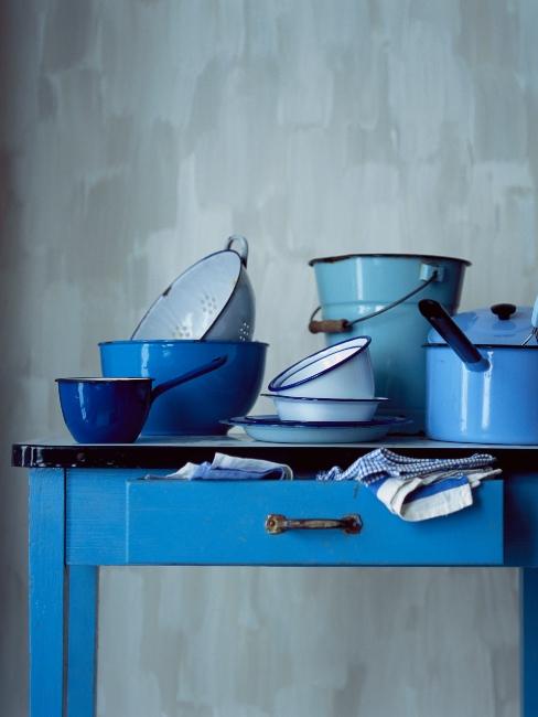 cuisine avec accessoires bleus