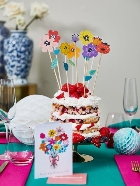 gâteau, anniversaire, table de fête