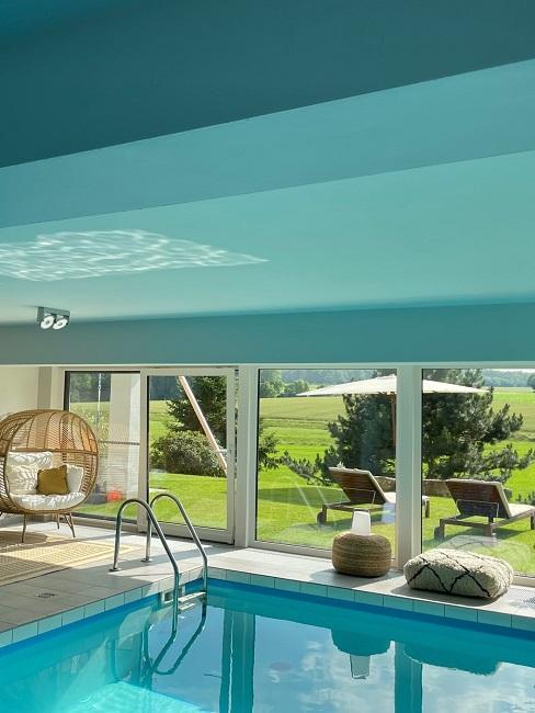 piscine d'intérieur