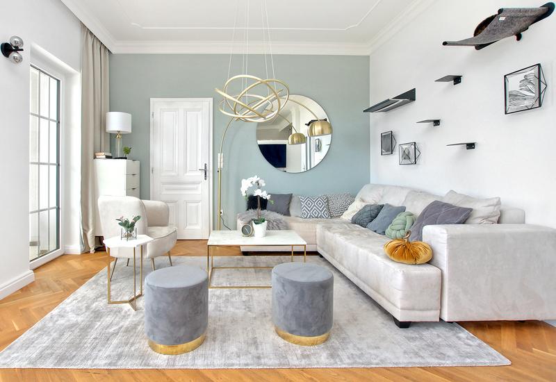 Grand salon moderne aménagé par Westwing 2