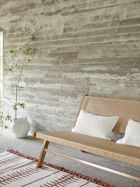 banc en osier avec coussins en lin