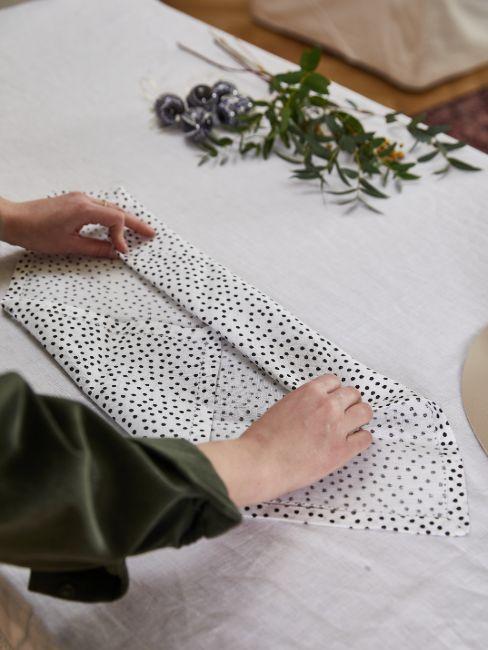 pliage de serviette de paques diy