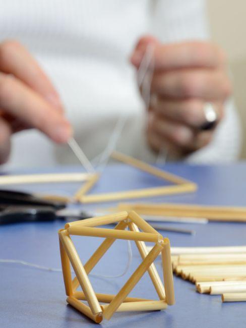 Himmeli fabrication suspension DIY paille