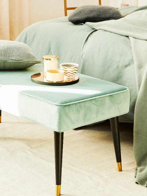 Banquette vert eau velours tasses