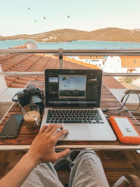 digital nomad télétravail, home office, travail à distance, voyages
