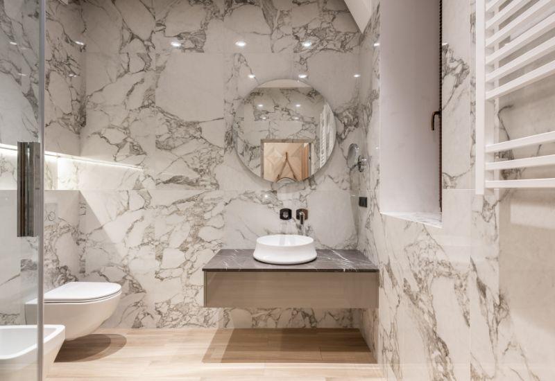 toilettes marbre blanc et gris