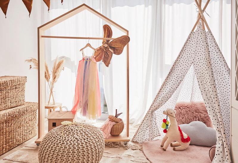 chambre d'enfants dans les tons roses