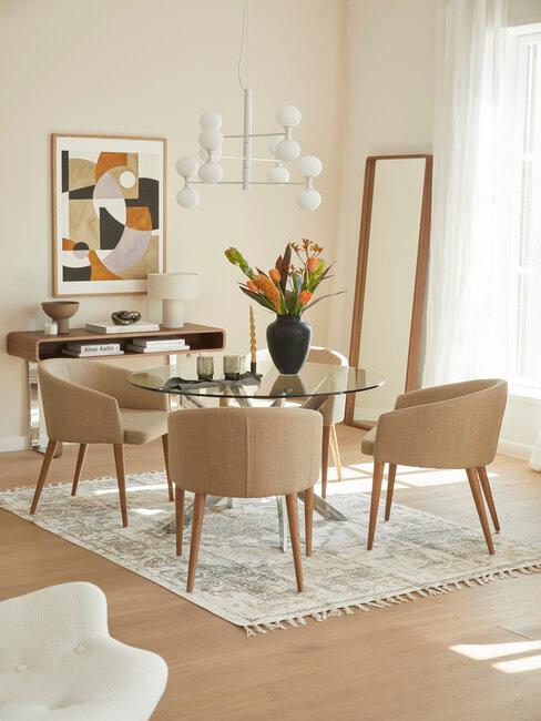 salle a manger beige avec table en verre