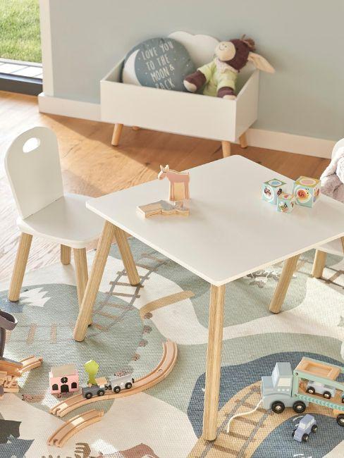 cadaeu bébé, petite table de dessin