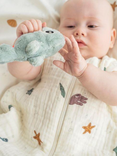 cadeau bébé, peluche baleine
