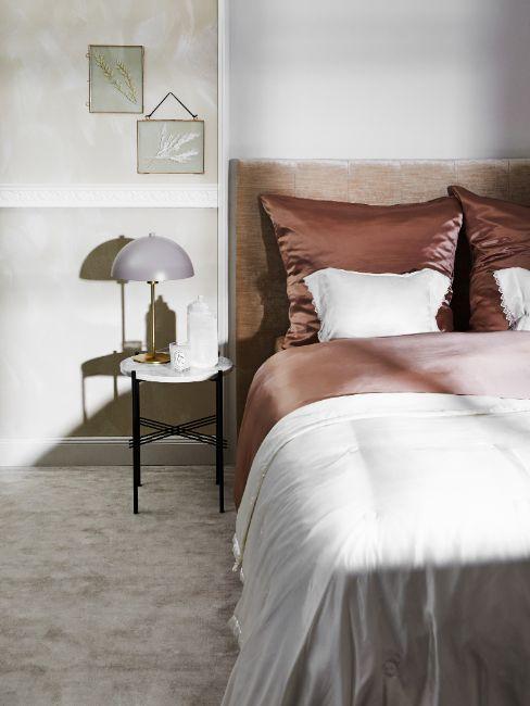 draps de lit de qualité, draps en soie, soie rose poudré, soie blanche