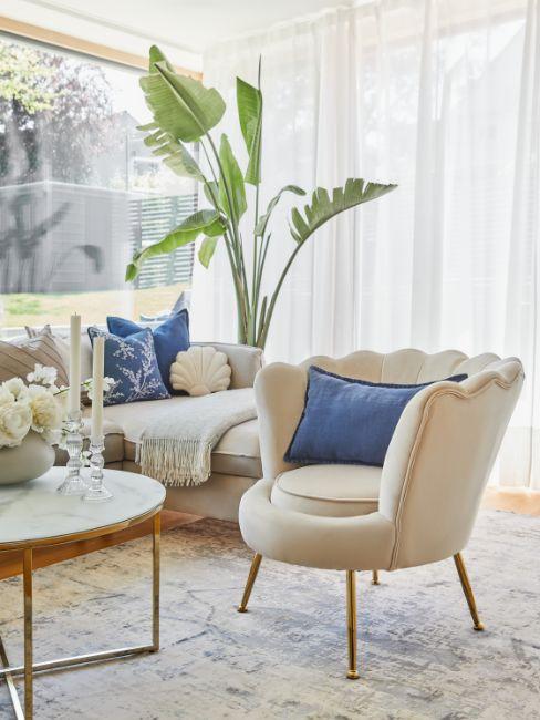 fauteuil coquillage en velours blanc crème