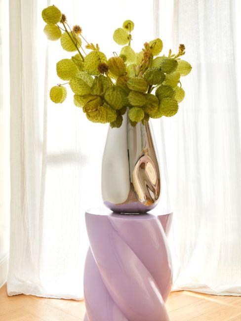 vase design en verre métallisé, effet miroir