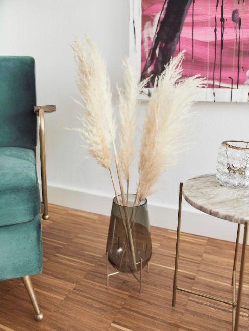 vase art déco posé au sol