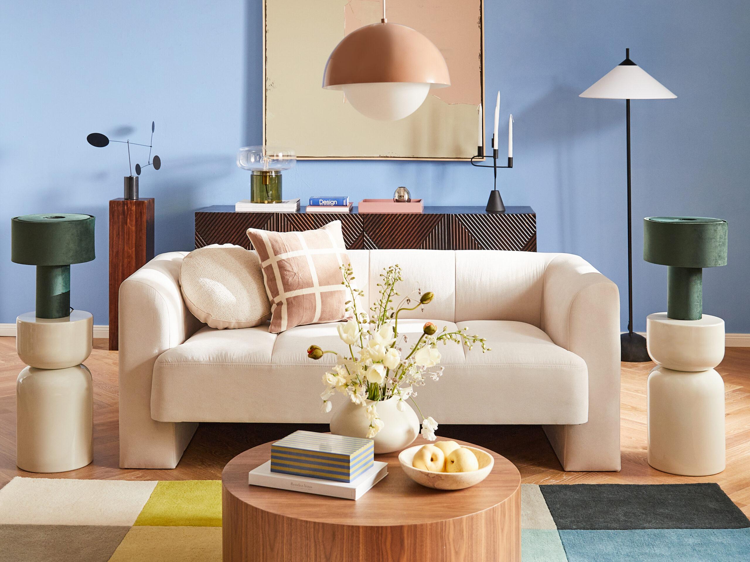 canapé arrondi, blanc crème, salon arty