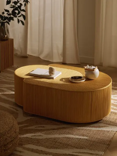 les plus belles tables basses, bois clair cannelé, forme ovale