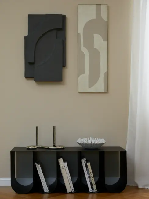 table basse en métal contemporaine noire, arches