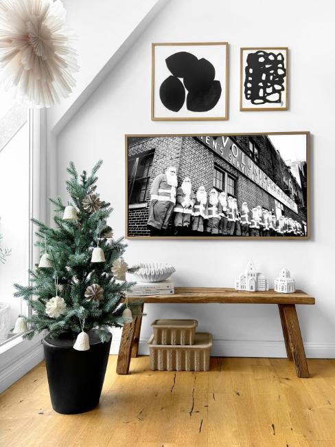 sapin de noël en pot style scandinave avec boules en papier