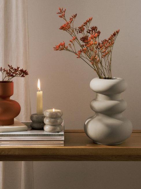 bougeoirs en marbre beige