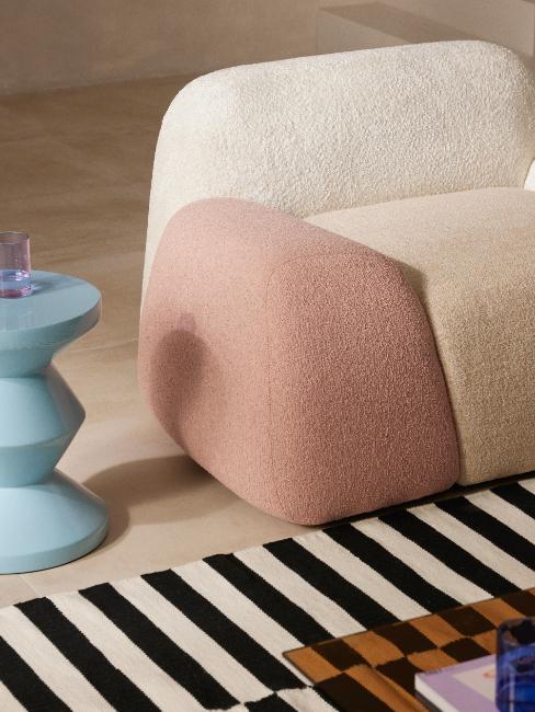 accoudoir de canapé arrondi rose clair