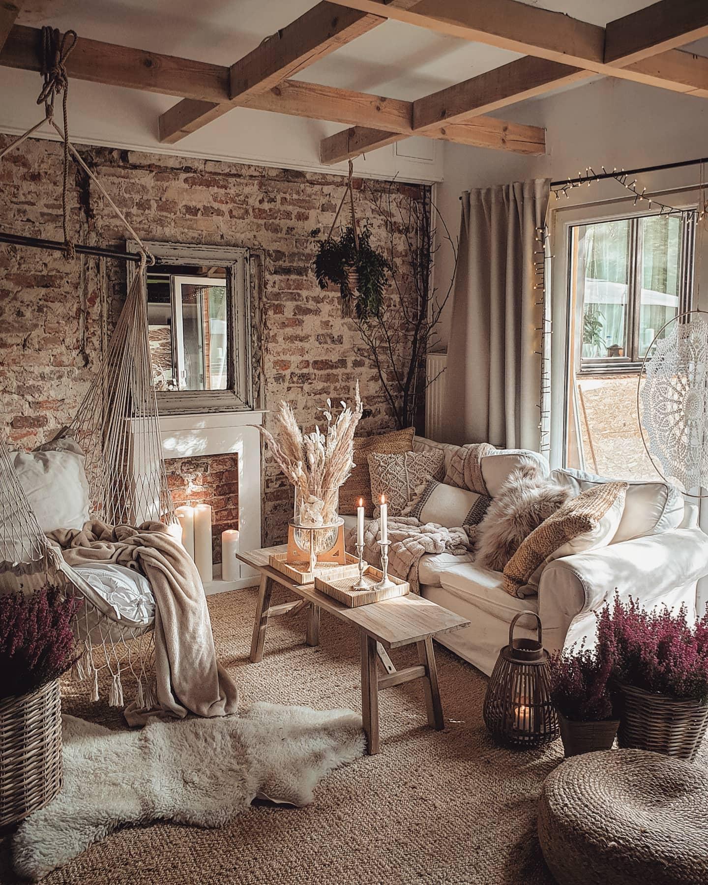 salon industriel cosy et bohème