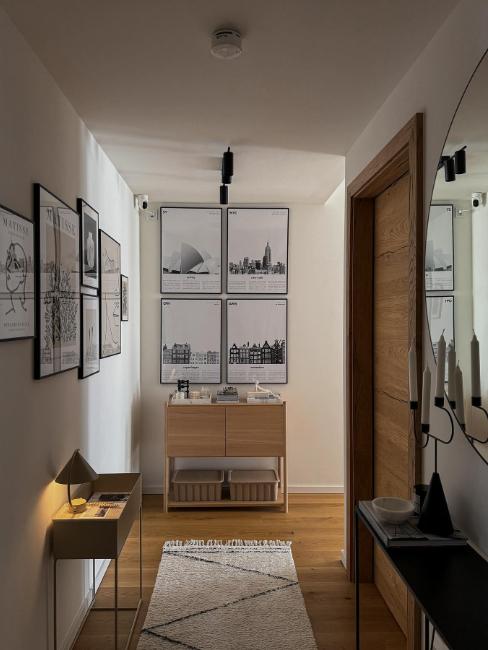 deco entree scandinave avec murs de cadre