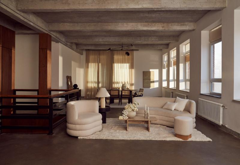 salon salle à manger décoré avec la collection Alex Riviere X Westwing