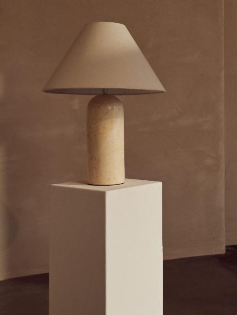 Lampe gia beige en marbre