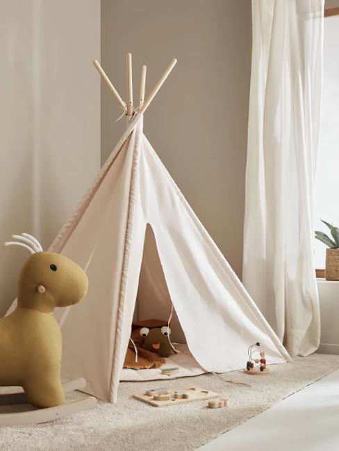 tipi en tissu pour chambre d'enfant