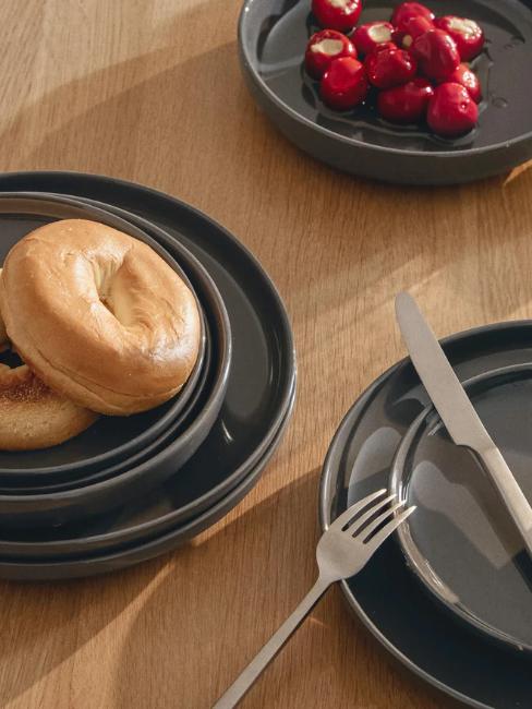 vaisselle gris anthracite