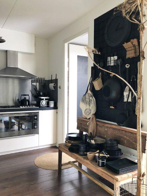 cucina con panca in legno