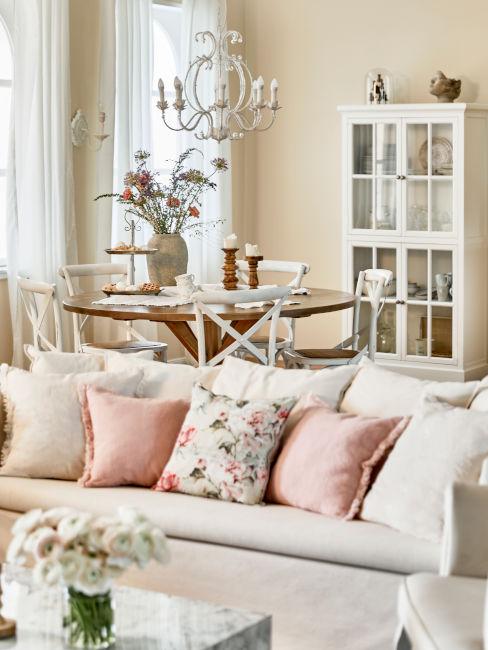 soggiorno in stile provenzale