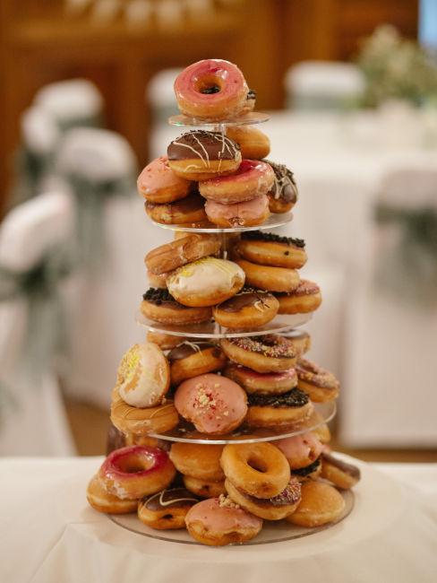 piramide di donuts