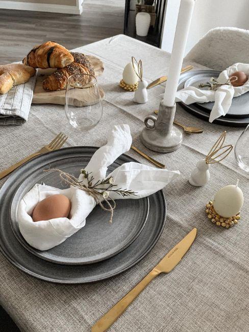 tovagliolo piegato per pasqua