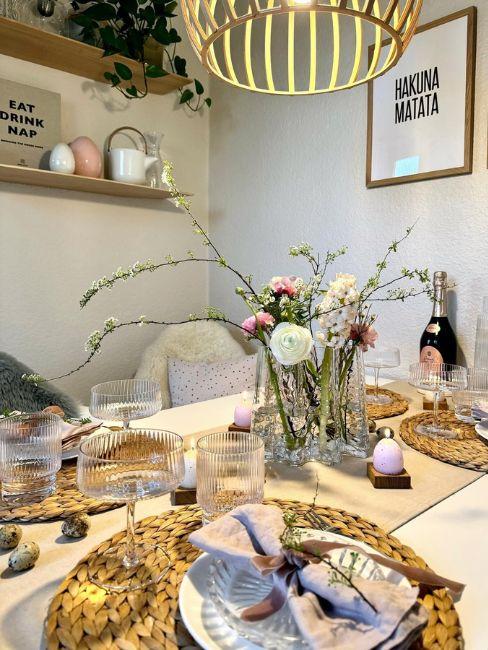 tavola primaverile a tema pasqua