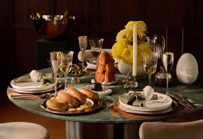 tavola di pasqua elegante