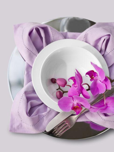 Orchidee per decorare la tavola