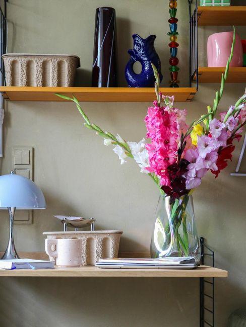 vaso con gladioli