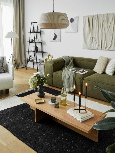 soggiorno con divano verde